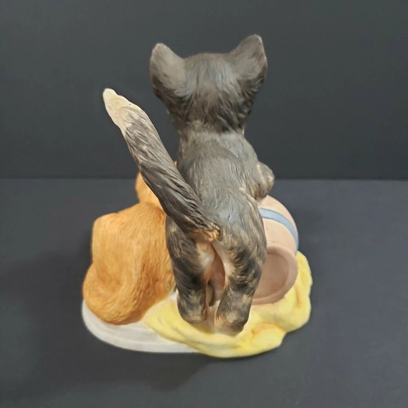 FRANKLIN Mint "Mischief" Cat Figurine Spilled Milk By Gail Ferretti Vintage Cat - Picture 3 of 11